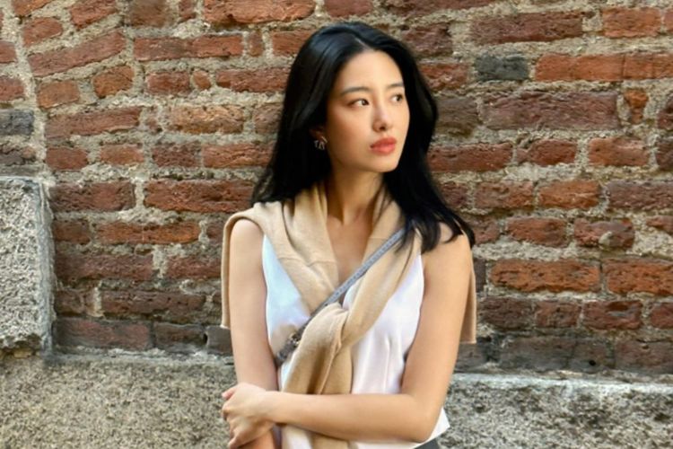 Aktris Yang Caiyu Akhirnya Ungkap Sosok Suami Miliarder yang Terkenal Bucin