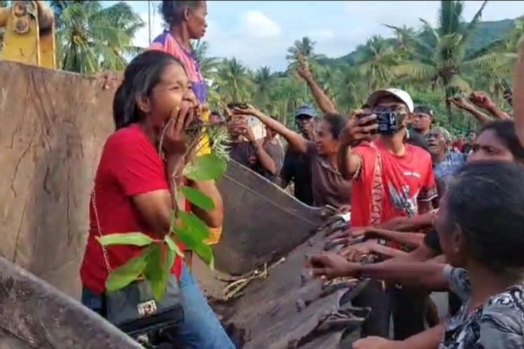 Di DPR, Polda NTT Bantah Kriminalisasi Aktivis dan Warga Adat Nangahale