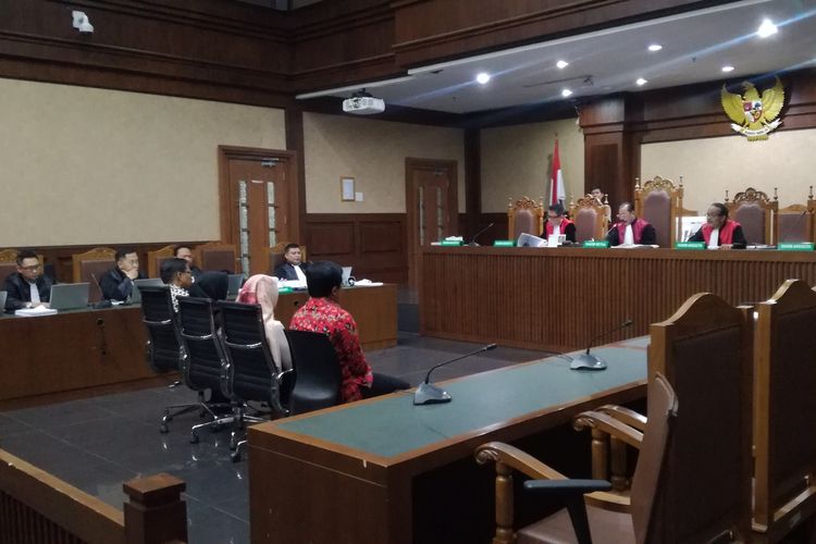 Sidang pemeriksaan saksi untuk terdakwa Direktur Keuangan PT Inersia Ampak Engineers (IAE) Indung Andriani di Pengadilan Tindak Pidana Korupsi, Jakarta, Senin (16/9/2019)