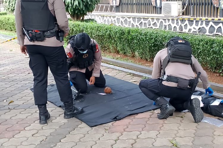 Mortir Ditemukan di Anjungan Sumatera Barat TMII, Gegana Turun Tangan