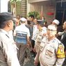 Diduga Cabuli Anak Tiri, Rumah Pria di Ciputat Digeruduk Warga