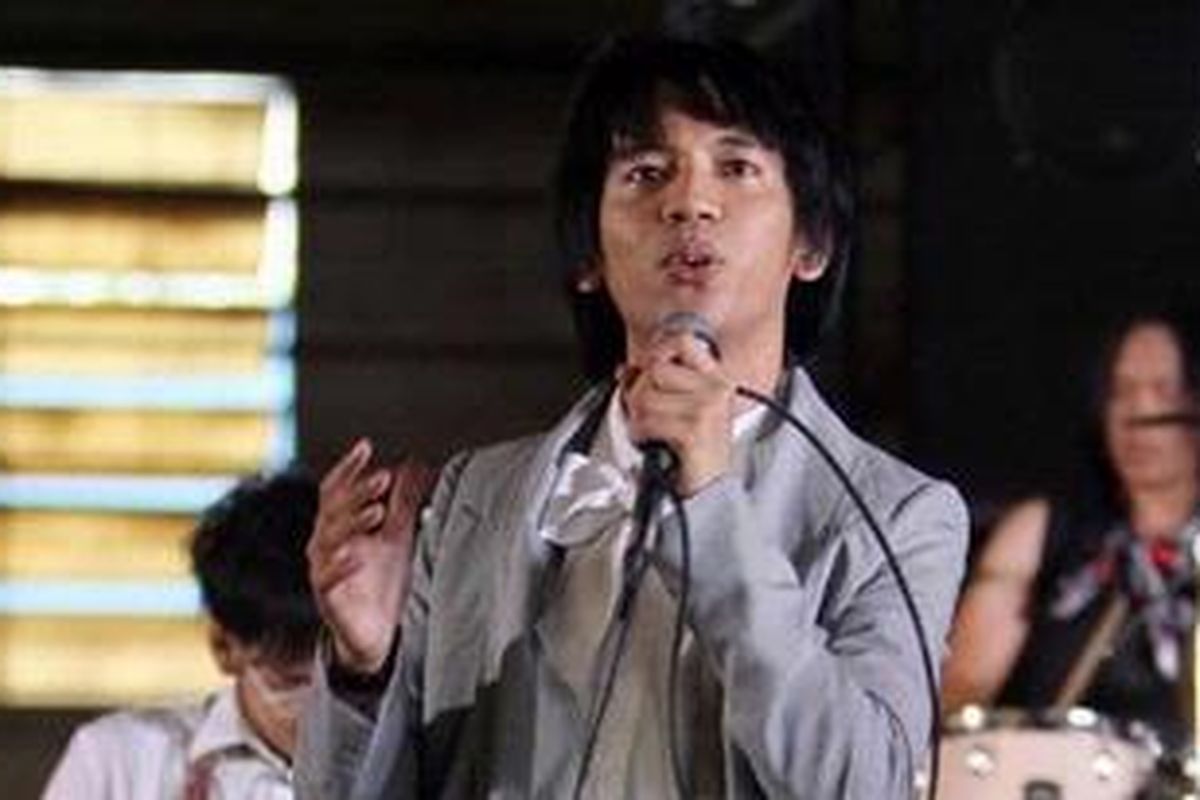 Rian Ekky Pradipta, vokalis d'Masiv