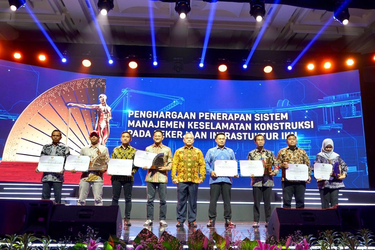 ADHI Pamerkan Proyek ESG dan Raih 2 Penghargaan pada Konstruksi Indonesia 2024