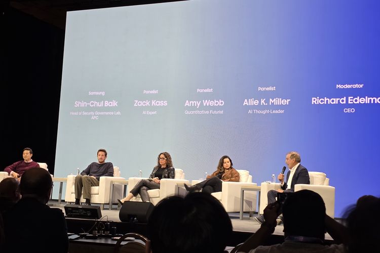 Dalam forum di Samsung The First Look 2026, Selasa (6/1/2026) para panelis sepakat bahwa kepercayaan adalah salah satu kunci AI bisa membumi. 
