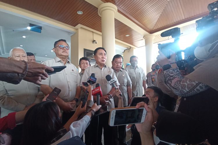 Mantan Kapolri Jenderal (Purn) Bambang Hendarso Danuri saat ditemui di Mabes Polri, Jakarta Selatan, Kamis (27/10/2022). 