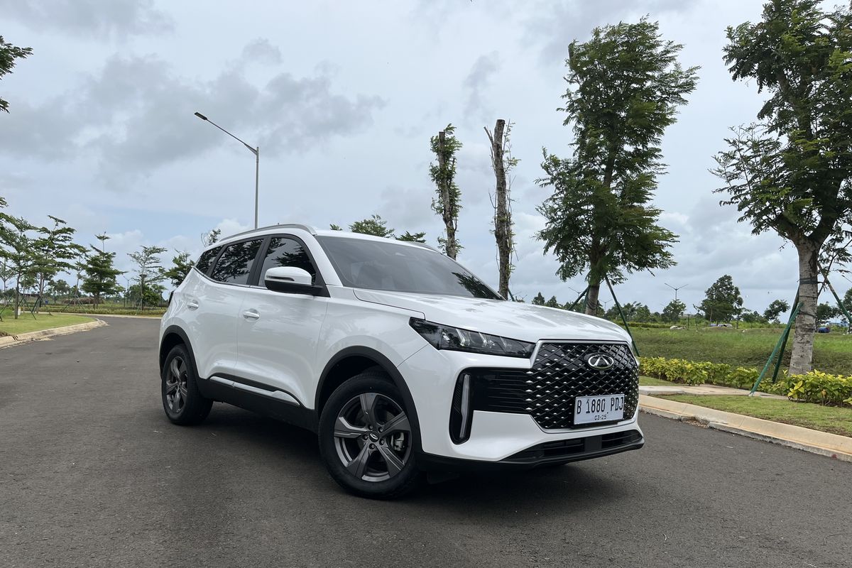Chery Tiggo Cross siap memulai debutnya di Indonesia dalam waktu dekat, yakni pada ajang Indonesia International Motor Show (IIMS) 2025.
