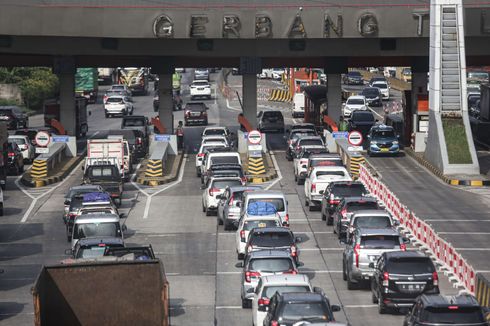 Pelabuhan Merak Penuh, Gerbang Tol Merak Sempat Macet 3 Km