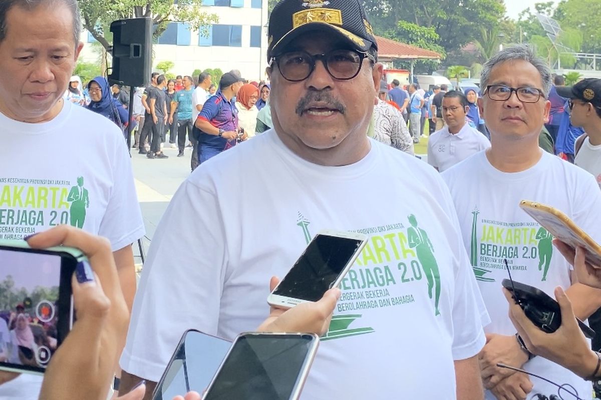 Rutin Olahraga di Usia 64, Rano Karno: Terlambat, Perut Sudah Semakin Buncit