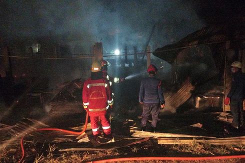 Rumah Produksi Furnitur di Pondok Aren Terbakar Jumat Dini Hari, Pegawai Berusaha Padamkan Api