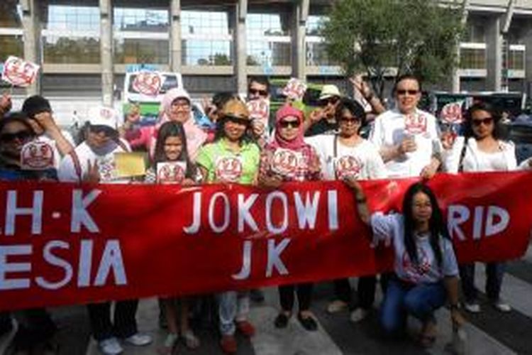 Puluhan warga Indonesia di Madrid, Spanyol, mendeklarasikan dukungan untuk pasangan calon presiden-wakil presiden Joko Widodo-Jusuf Kalla, Kamis (19/6/2014).