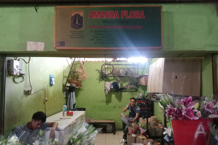 Toko bunga potong Amanda Flora di Pasar Bunga Rawa Belong, Jakarta Barat.
