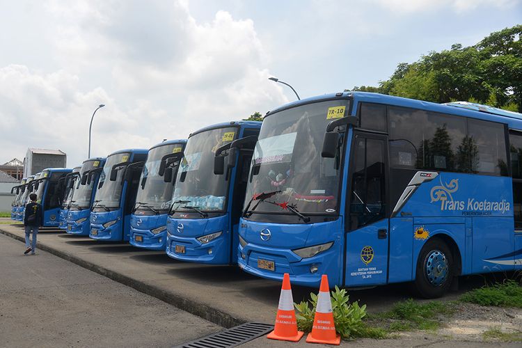 Setelah Aturan Jam Malam Di Aceh Jumlah Penumpang Bus Menurun Halaman All Kompas Com