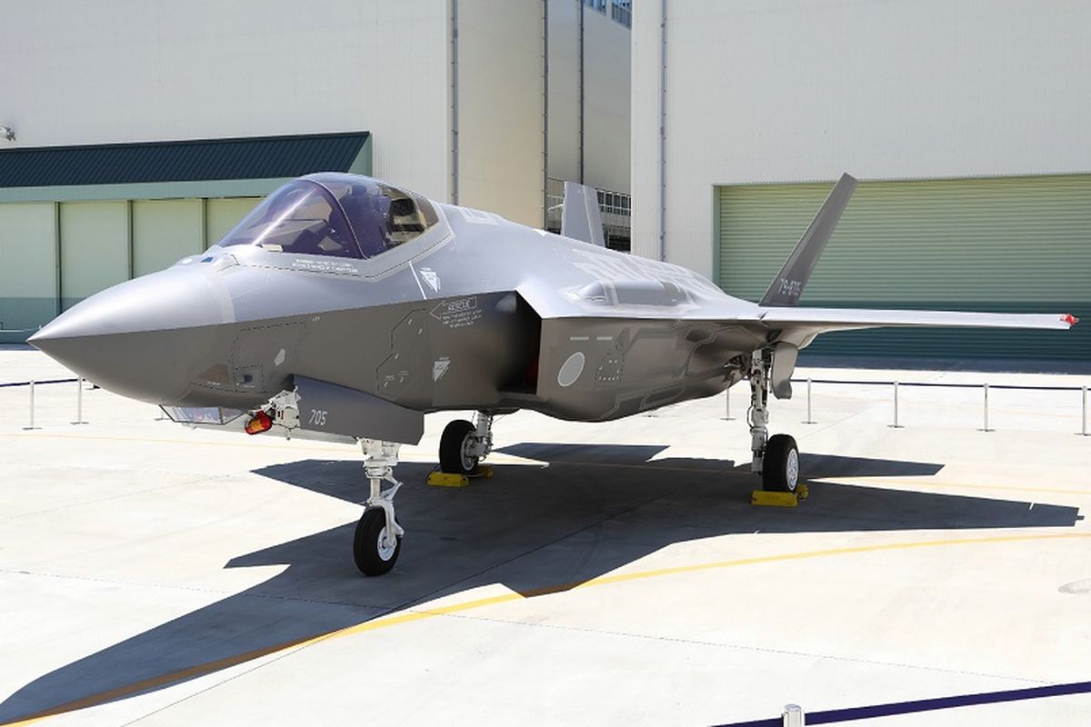 An F-35 jet fighter