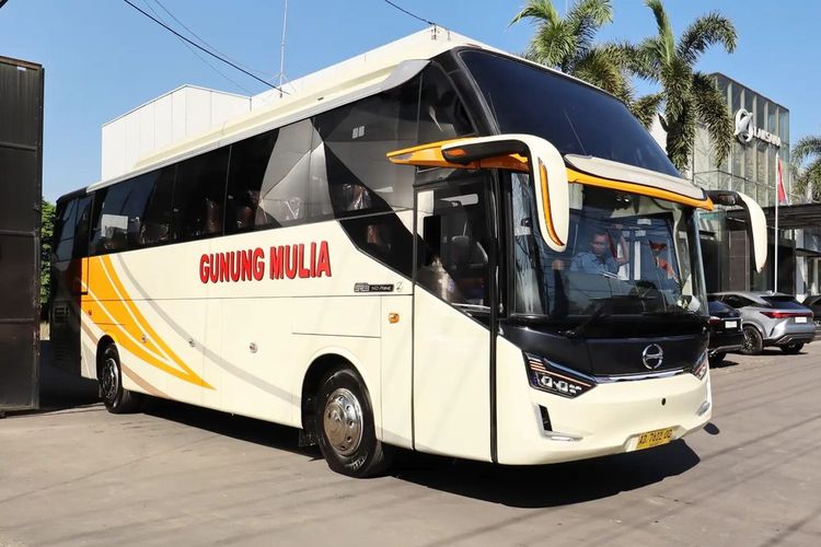 Bus baru PO Gunung Mulia