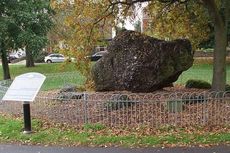 Goldstone, Batu Besar di Hove Park dan Kisah Mistisnya