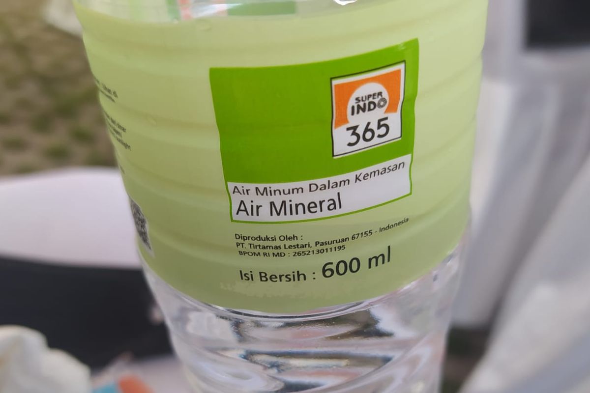 
Sampah kemasan plastik berlogo Super Indo 365 dihargai Rp 5000 per kilogram dalam bentuk uang elektronik pada peluncuran poin pengumpulan sampah plastik pada program pengurangan sampah kemasan plastik bekerja sama dengan Waste Hubs (Wahu) Indonesia. 