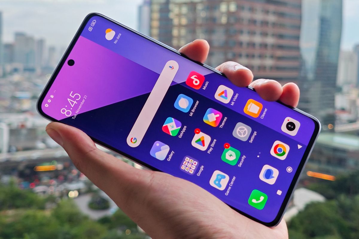 Layar Xiaomi Redmi Note 13 Pro Plus 5G menggunakan panel AMOLED 6,67 inci 120 Hz