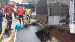 Hujan Lebat Lima Jam, Tebing Longsor dan Jalan Amblas di Kabupaten Semarang