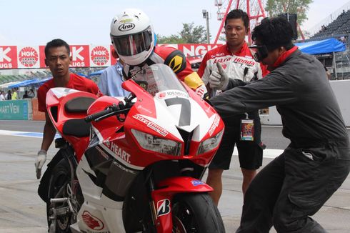 Pebalap AHRT Sukses Tuntaskan Balapan Suzuka 4 Hours