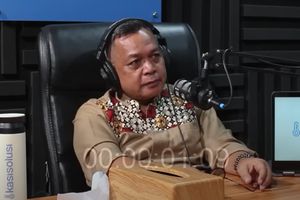 Menangis Terisak, Unang Bagito Cerita Ditinggal Istri Saat Bangkrut dan Tidur di Gudang
