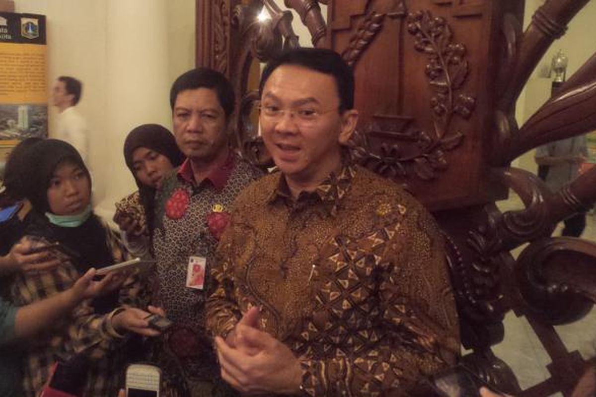 Gubernur DKI Jakarta Basuki Tjahaja Purnama dan Wali Kota Jakarta Utara Rustam Effendi di Balai Kota, Jumat (22/4/2016)