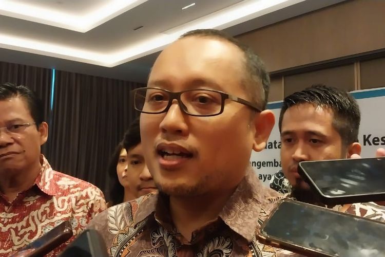  Direktur Operasi PT Haleyora Power, Diksi Erfani Umar saat memberikan keterangan kepada awak media, Jakarta, Rabu (2/8/2023).