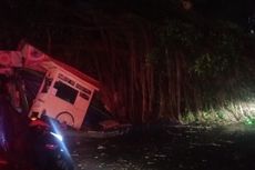 Hujan dan Angin Kencang di Malang, Sejumlah Warung Rusak Tertimpa Pohon Tumbang