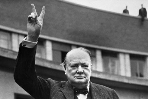 Winston Churchill dan Kalimat Motivasi Legendarisnya