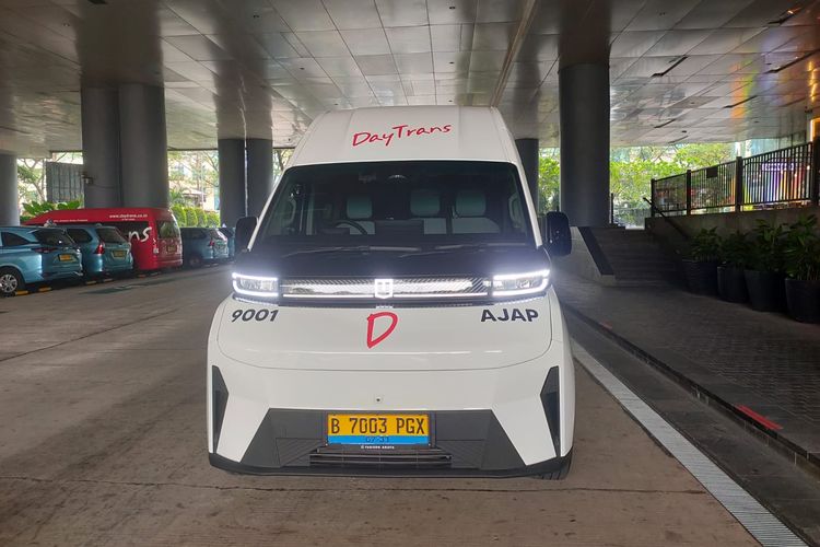 Farizon Supervan Jadi Armada EV Daytrans Rute Jakarta-Semarang
