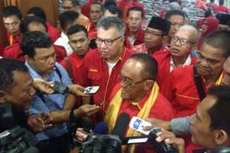 Ketua Umum DPP Partai Golkar hasil Munas Bali Aburizal Bakrie