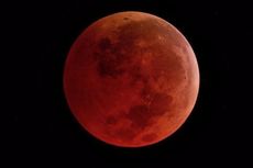 Kenapa Bulan Berwarna Merah Saat Gerhana Bulan Total?