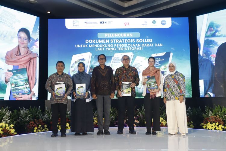 Hapus Sekat Sektoral, Bappenas dan Konsorsium SOLUSI Luncurkan Strategi Pengelolaan Terpadu Bentang Darat dan Laut