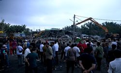 Lagi, Gubsu Bobby Nasution Perintahkan Bongkar Kafe yang Resahkan Masyarakat