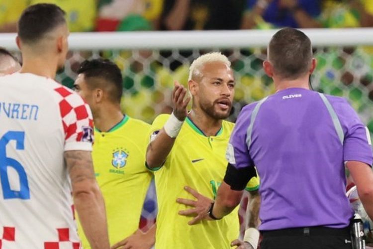 Neymar dalam laga perempat final Piala Dunia 2022 Kroasia vs Brasil di Education City Stadium, Qatar, pada Jumat (9/12/2022) malam WIB.