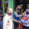 Cerita Polisi Keliling Beri Sembako: Ada Tukang Bubur 10 Hari Isoman Tak Jualan, Kasihan...