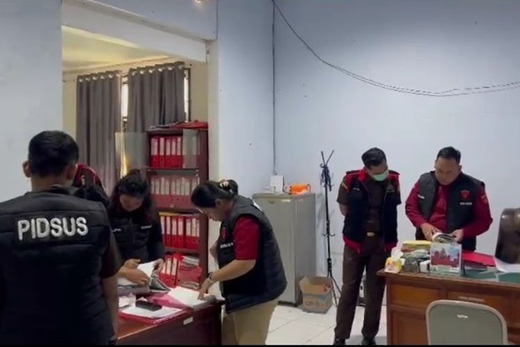 Kejari Palopo Geledah Kantor PUPR, Bongkar Dugaan Korupsi Proyek Lapangan Gaspa