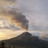 Kawah Gunung Lewotobi Keluarkan Asap Tebal Setinggi 1,3 Km