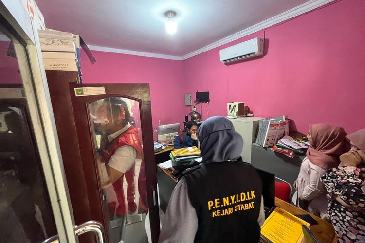 Dugaan Korupsi Smart Board Rp 50 Miliar di Langkat, Kejaksaan Geledah Gedung Disdik, Periksa 112 Saksi 