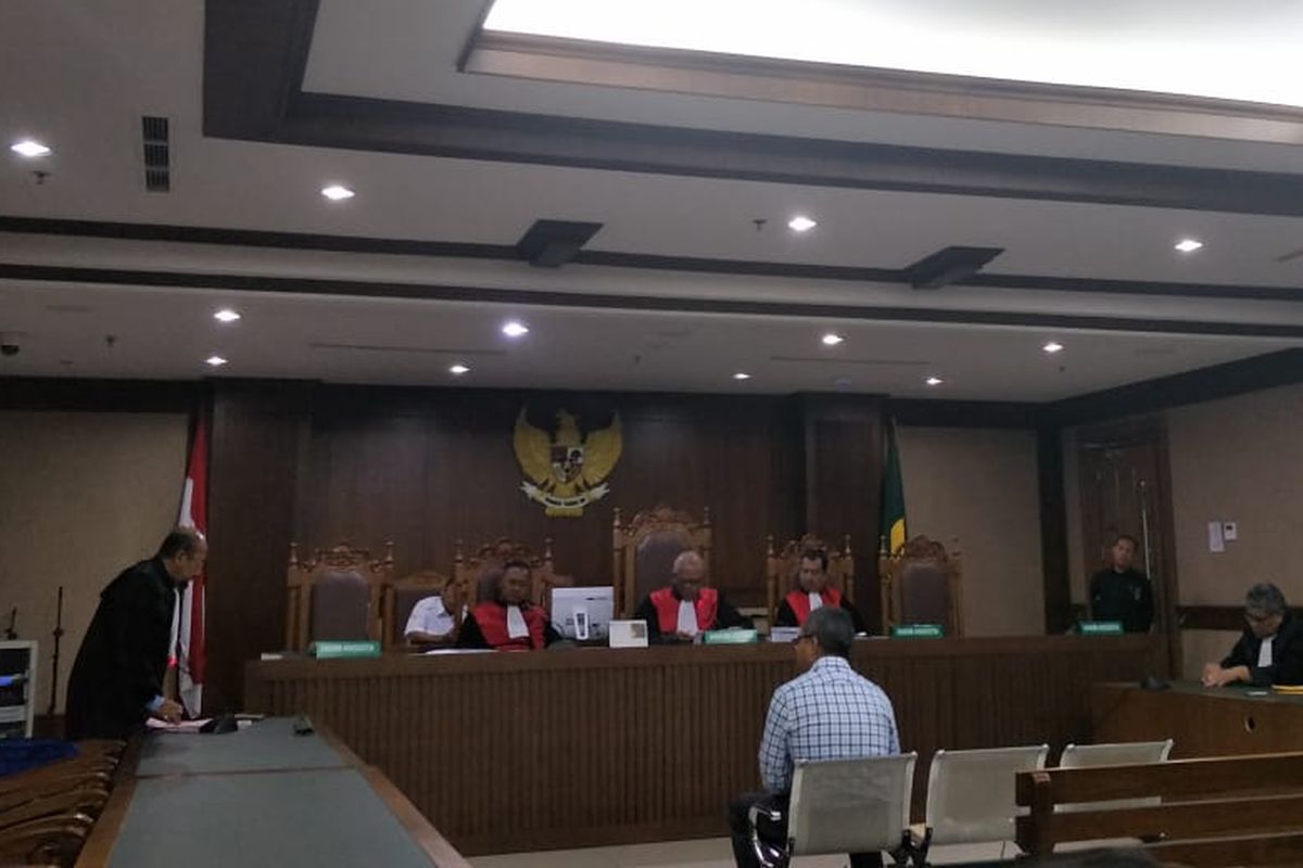 Desrizal Chaniago, pengacara Tomy Winata yang aniaya majelis hakim di PN Jakpus, Selasa (8/10/2019).