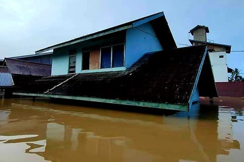 12 Kecamatan di Sintang Terendam Banjir, PTM Terbatas Dihentikan