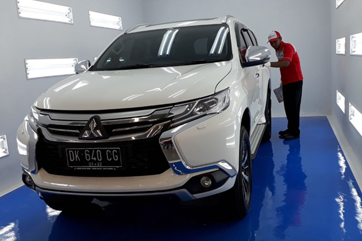 Bengkel bodi dan cat Mitsubishi.