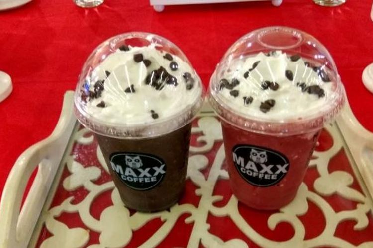 Black Velvet dan Red Velvet, varian minuman dari Maxx Coffe.