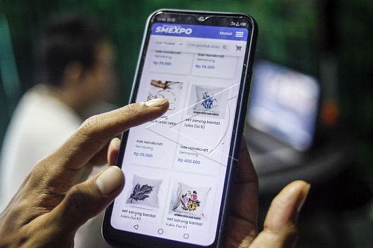 Masyarakat dapat mengakses Pertamina SMEXPO 2021 sebagai pilihan marketplace.