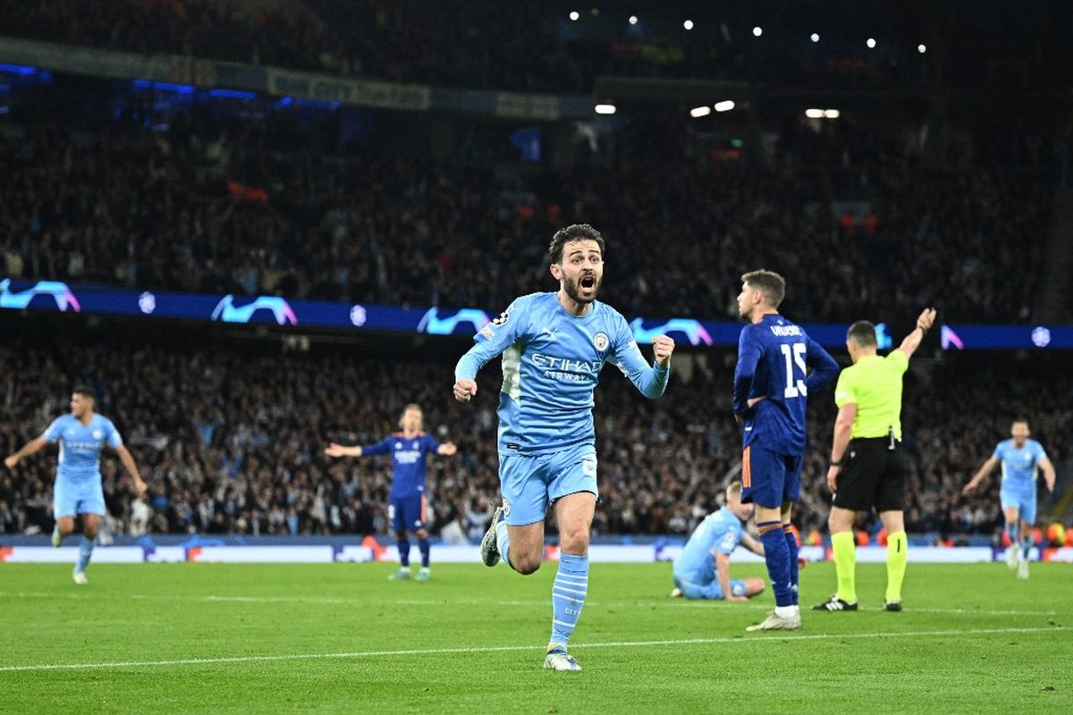 Gelandang Man City Bernardo Silva usai mencetak gol dalam pertandingan Man City vs Real Madrid pada leg pertama semifinal Liga Champions di Stadion Etihad, Rabu (27/4/2022) dini hari WIB. 