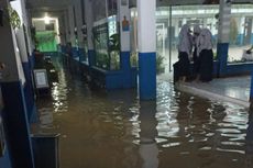 SMPN 13 Depok Terendam Banjir akibat Hujan Deras, Siswa Dipulangkan Lebih Awal
