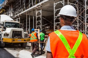 Uang Kontraktor Rp 10 Triliun Ngendon di Kantor Pajak, Infrastruktur Dasar Terancam Mangkrak