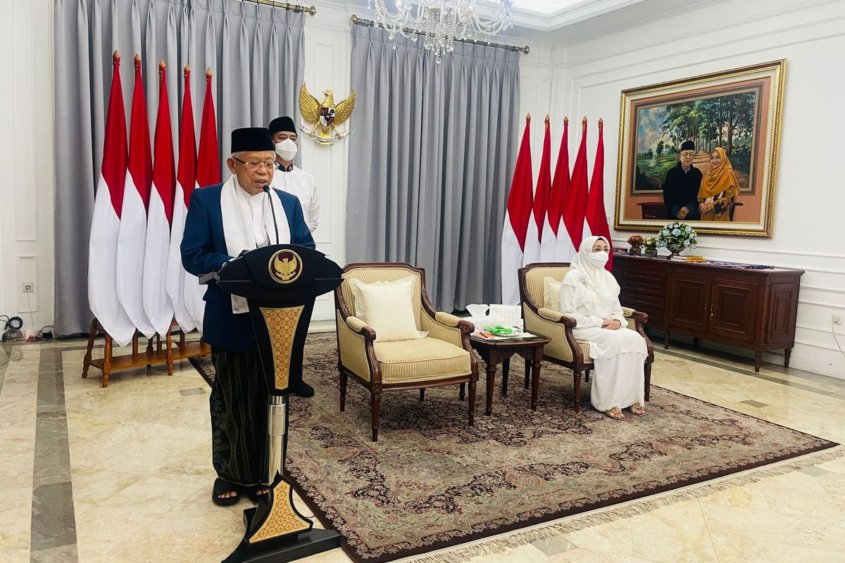 Wakil Presiden Ma'ruf Amin di acara peringatan Maulid Nabi Muhammad SAW tahun 1443 Hijriyah yang digelar secara virtual, Senin (18/10/2021). 