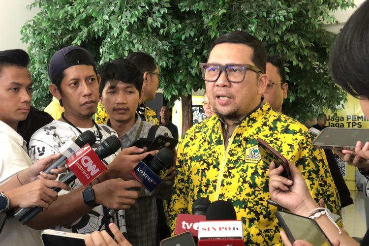 Waketum Partai Golkar Ahmad Doli Kurnia Tandjung di Kantor DPP Partai Golkar, Slipi, Jakarta Barat, Kamis (21/3/2024).