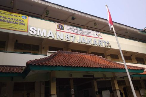 Guru SMAN 87 Jakarta Akhirnya Minta Maaf kepada Presiden Jokowi