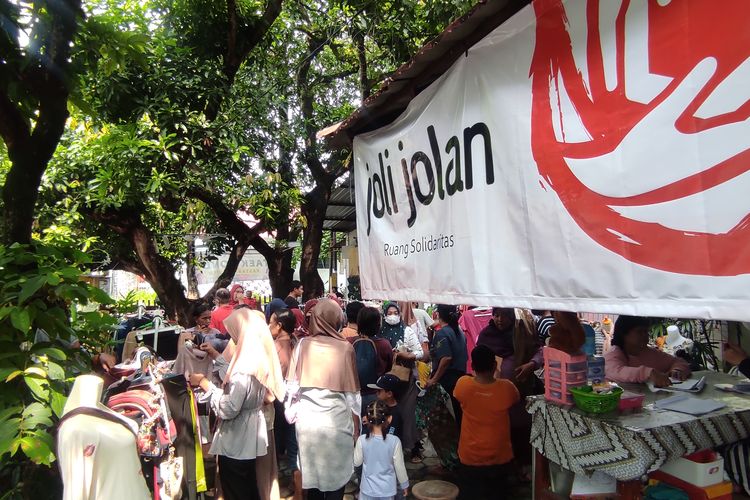 Suasana kegiatan di Ruang Solidaritas Joli Jolan yang tertelak di sebuah rumah di Jalan Siwalan Nomor 1, Kerten, Kecamatan Laweyan, Kota Solo, Sabtu (25/5/2024).